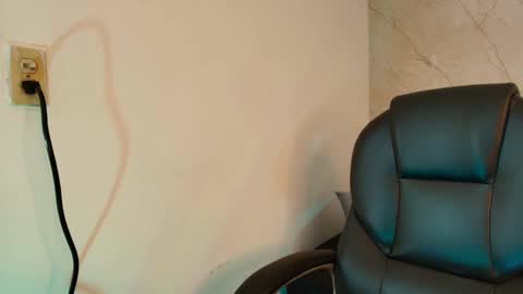 Juanita  online show from February 26, 2025, 2:04 am