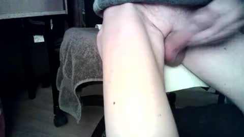 Snapshot of juanitou chatting on November 18, 2025, 8:35 pm frenchchouchou online show from November 18, 2025, 8:35 pm