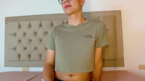 juanjo_galeano online show from March 3, 2025, 6:22 pm