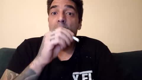 juanjosefran11 online show from April 12, 2026, 4:39 am