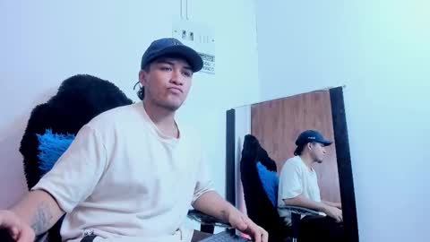 JUAN  online show from September 23, 2025, 7:39 pm