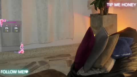 Snapshot of juanmiiss chatting on February 13, 2025, 11:17 am Juan Miguel online show from February 13, 2025, 11:17 am