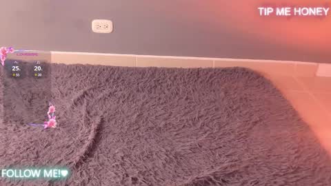 Snapshot of juanmiiss chatting on March 10, 2025, 10:04 am Juan Miguel online show from March 10, 2025, 10:04 am