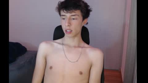 juanmres online show from November 12, 2025, 3:29 am