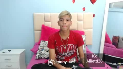 juanse18hot online show from November 4, 2025, 5:50 am