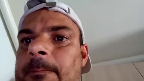 juanyyolanda1308 online show from April 5, 2026, 10:56 am