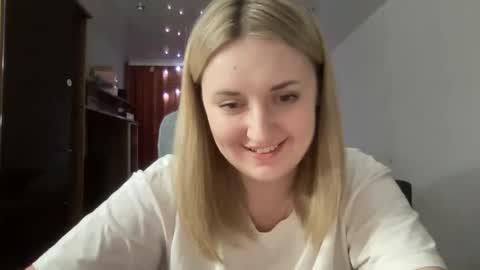 Snapshot of judevalenti chatting on February 21, 2025, 4:59 pm JudeValenti online show from February 21, 2025, 4:59 pm