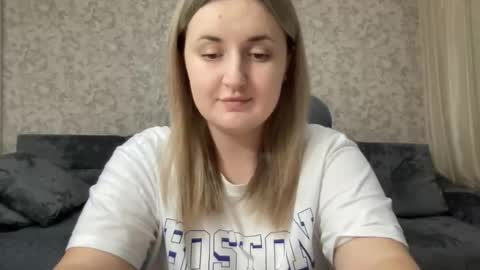 Snapshot of judevalenti chatting on September 17, 2025, 3:14 pm JudeValenti online show from September 17, 2025, 3:14 pm