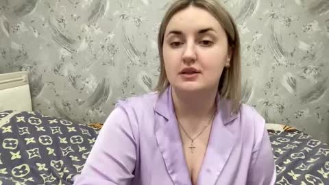 JudeValenti online show from November 25, 2025, 5:24 pm