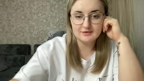 JudeValenti online show from December 3, 2025, 4:38 pm