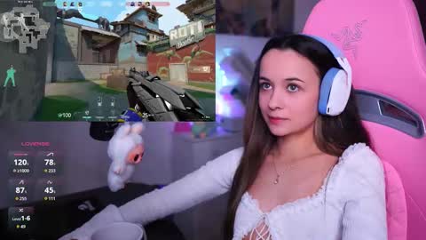 Snapshot of juicy___angel chatting on January 10, 2026, 2:41 pm Angelina online show from January 10, 2026, 2:41 pm