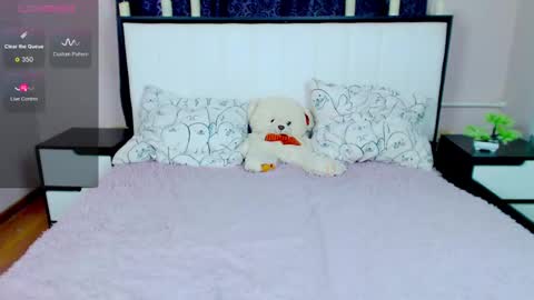 Snapshot of juicy_diana chatting on February 2, 2025, 5:53 am Diana For friends simple Di online show from February 2, 2025, 5:53 am