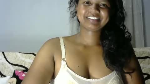 Snapshot of juicy_pretty chatting on March 31, 2026, 2:46 am stellah online show from March 31, 2026, 2:46 am