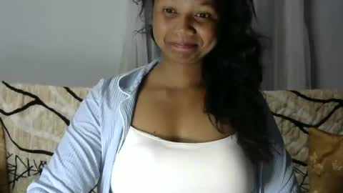 Snapshot of juicy_pretty chatting on August 2, 2026, 1:48 am stellah online show from August 2, 2026, 1:48 am