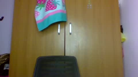 Snapshot of juicy_pussy1122 chatting on January 7, 2026, 11:12 am Emily online show from January 7, 2026, 11:12 am