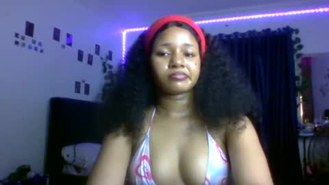 Snapshot of juicy_pussy1122 chatting on January 16, 2026, 6:23 pm Emily online show from January 16, 2026, 6:23 pm