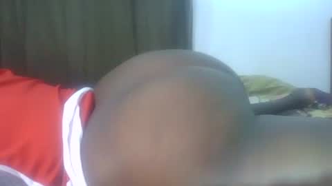 Snapshot of juicybooty_001 chatting on December 1, 2024, 4:29 pm Sweetass online show from December 1, 2024, 4:29 pm
