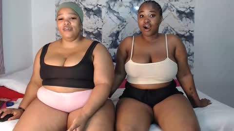 Snapshot of juicyjasminx chatting on June 5, 2026, 1:01 am juicyjasminx online show from June 5, 2026, 1:01 am