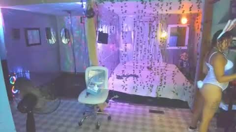 juicyjayxxx69 online show from September 25, 2025, 4:49 am