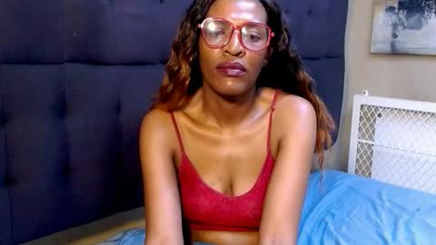 Snapshot of juicykayxxx chatting on December 16, 2025, 3:44 am Miss Kay online show from December 16, 2025, 3:44 am