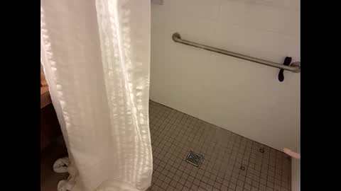 juicystraw online show from October 19, 2025, 11:55 am