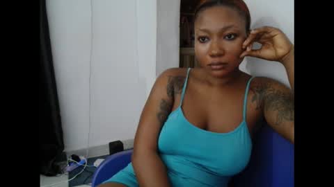 juicyxpink online show from September 21, 2025, 6:26 am