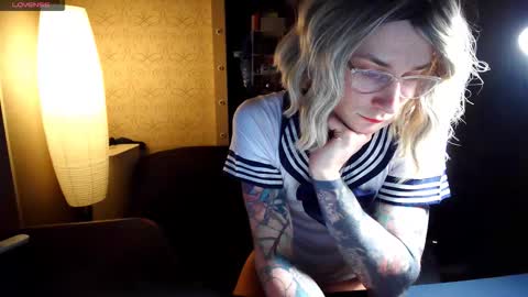 Snapshot of juleea_doll chatting on December 16, 2025, 6:13 pm Julia online show from December 16, 2025, 6:13 pm