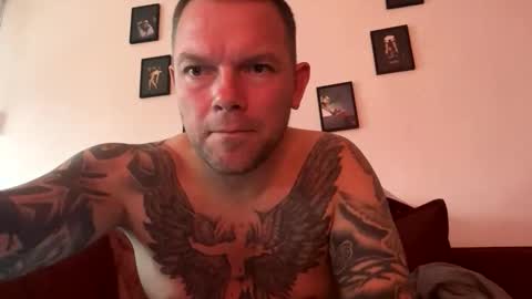 Snapshot of julemanddenmark chatting on October 23, 2025, 2:05 pm julemanddenmark online show from October 23, 2025, 2:05 pm