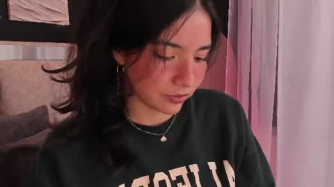 Snapshot of jules_angel_ chatting on August 5, 2026, 1:08 am Jules online show from August 5, 2026, 1:08 am