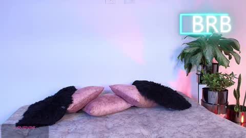 Jules and Gia online show from February 23, 2026, 7:22 pm