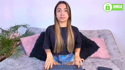 Jules and Gia online show from March 23, 2026, 5:17 pm