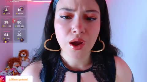 Snapshot of juli05star chatting on November 6, 2025, 11:26 pm Juliana online show from November 6, 2025, 11:26 pm