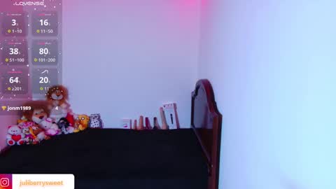 Snapshot of juli05star chatting on November 13, 2025, 1:48 am Juliana online show from November 13, 2025, 1:48 am