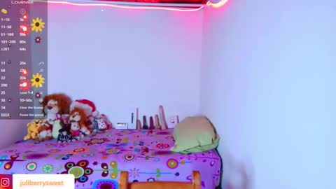 Snapshot of juli05star chatting on November 28, 2025, 12:02 am Juliana online show from November 28, 2025, 12:02 am