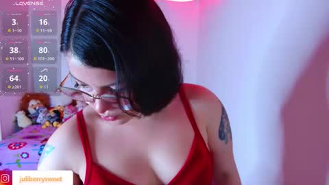 Snapshot of juli05star chatting on January 18, 2026, 2:15 am Juliana online show from January 18, 2026, 2:15 am