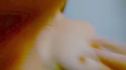  Juliana Torres  online show from December 14, 2025, 8:35 pm