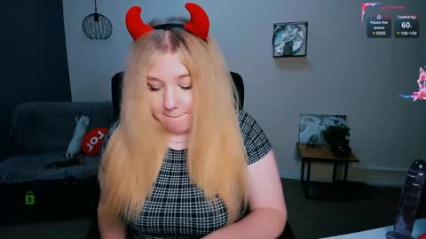 juli kisss online show from January 18, 2025, 2:14 am