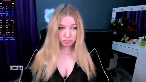 juli kisss online show from February 13, 2025, 2:34 am