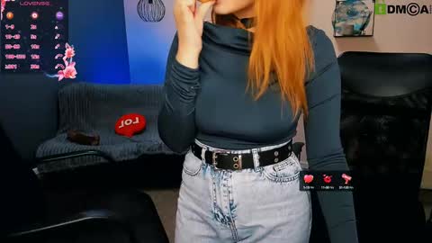 juli kisss online show from March 11, 2025, 11:15 pm