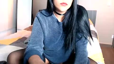 Snapshot of juli_love11 chatting on June 17, 2026, 2:47 am JULIETA online show from June 17, 2026, 2:47 am
