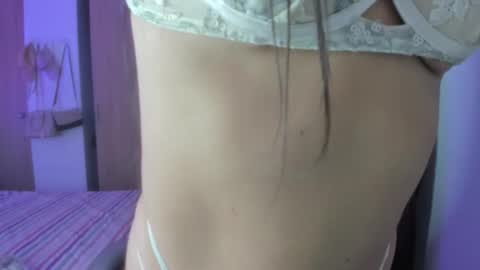 Snapshot of juli_santos_22 chatting on April 21, 2026, 2:51 am juli_santos_22 online show from April 21, 2026, 2:51 am