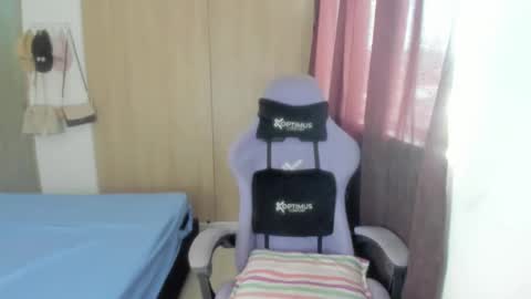 Snapshot of juli_santos_22 chatting on May 3, 2026, 4:13 pm juli_santos_22 online show from May 3, 2026, 4:13 pm