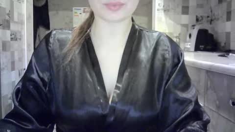 julia69009 online show from February 3, 2026, 9:53 pm