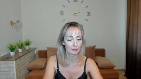 Snapshot of julia__cherry_ chatting on December 8, 2024, 7:47 am julia__cherry_ online show from December 8, 2024, 7:47 am