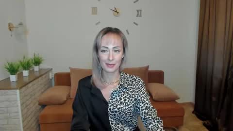 Snapshot of julia__cherry_ chatting on December 10, 2024, 11:11 am julia__cherry_ online show from December 10, 2024, 11:11 am