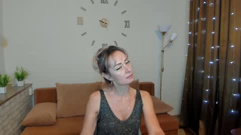 Snapshot of julia__cherry_ chatting on December 24, 2024, 12:33 pm julia__cherry_ online show from December 24, 2024, 12:33 pm