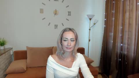Snapshot of julia__cherry_ chatting on December 28, 2024, 10:25 am julia__cherry_ online show from December 28, 2024, 10:25 am