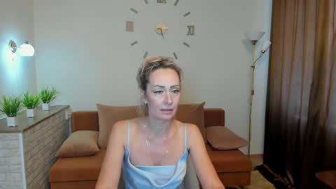 Snapshot of julia__cherry_ chatting on January 26, 2025, 7:32 am julia__cherry_ online show from January 26, 2025, 7:32 am