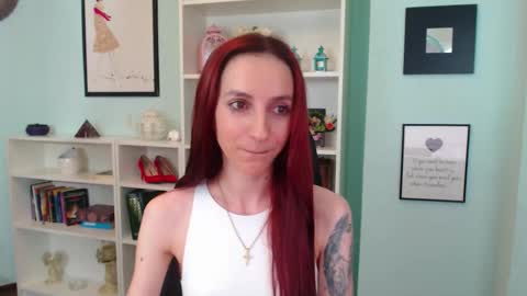 Snapshot of julia__jae chatting on November 21, 2025, 8:13 am JuliaJae online show from November 21, 2025, 8:13 am