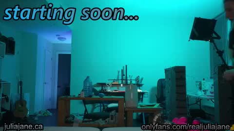 Snapshot of julia_jane chatting on February 13, 2026, 2:51 am Julia Jane online show from February 13, 2026, 2:51 am